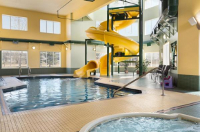 Super 8 by Wyndham Calgary Shawnessy Area